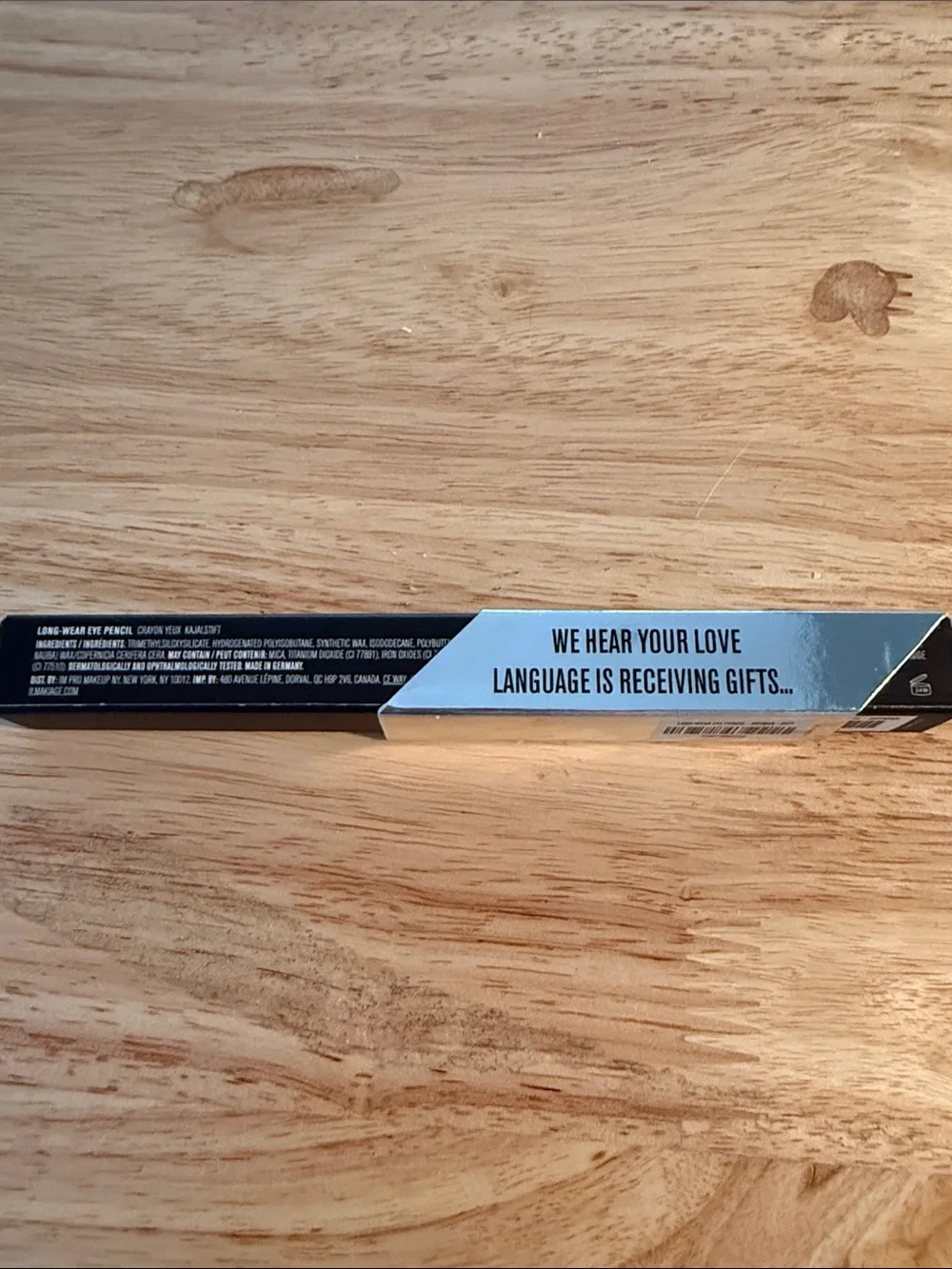 IL MAKIAGE Long-Wear Eye Pencil in Black and Silver Packaging